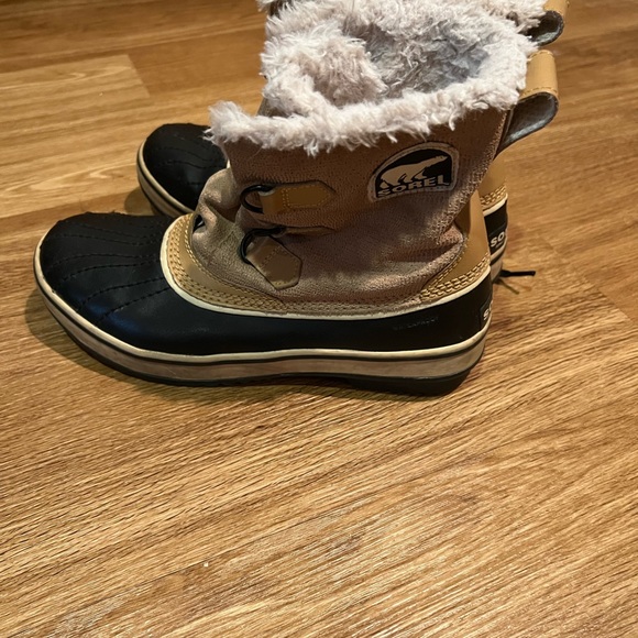 Sorel Women's Tivoli Waterproof Shearling Lined Winter Duck Boot US 8 40 - Picture 3 of 9